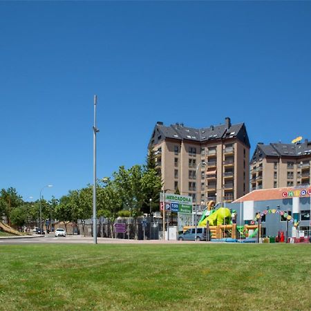 Apartamento Jaca Apartment Exterior photo